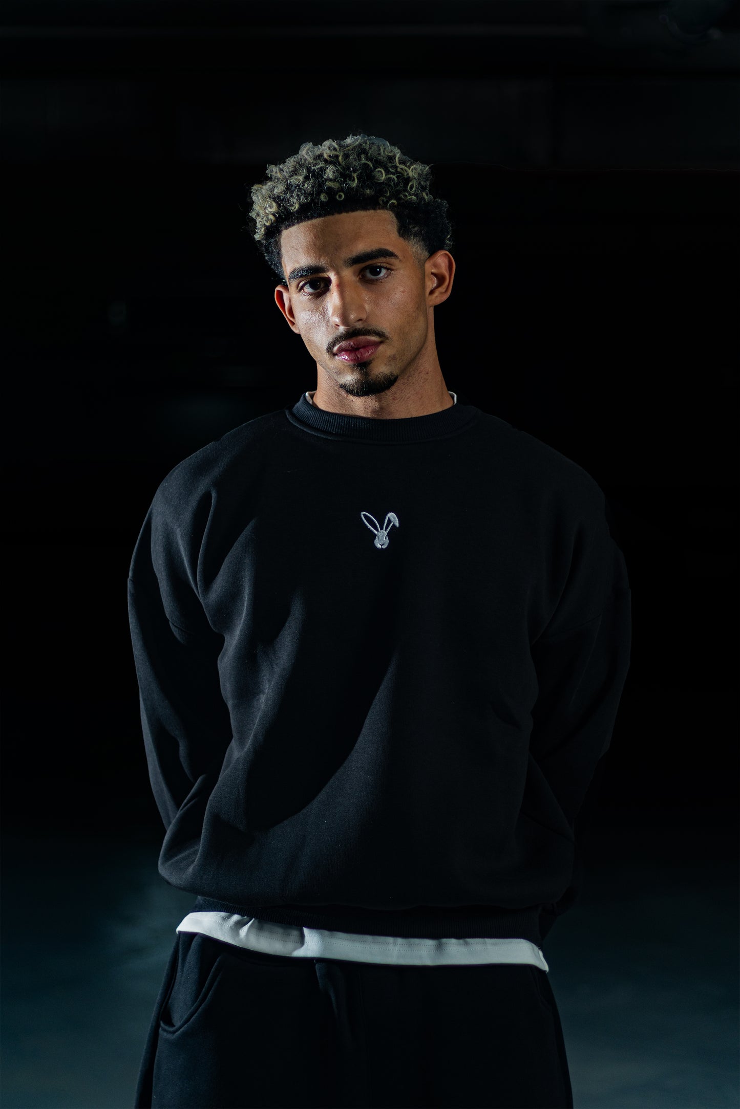 BLACK Crewneck