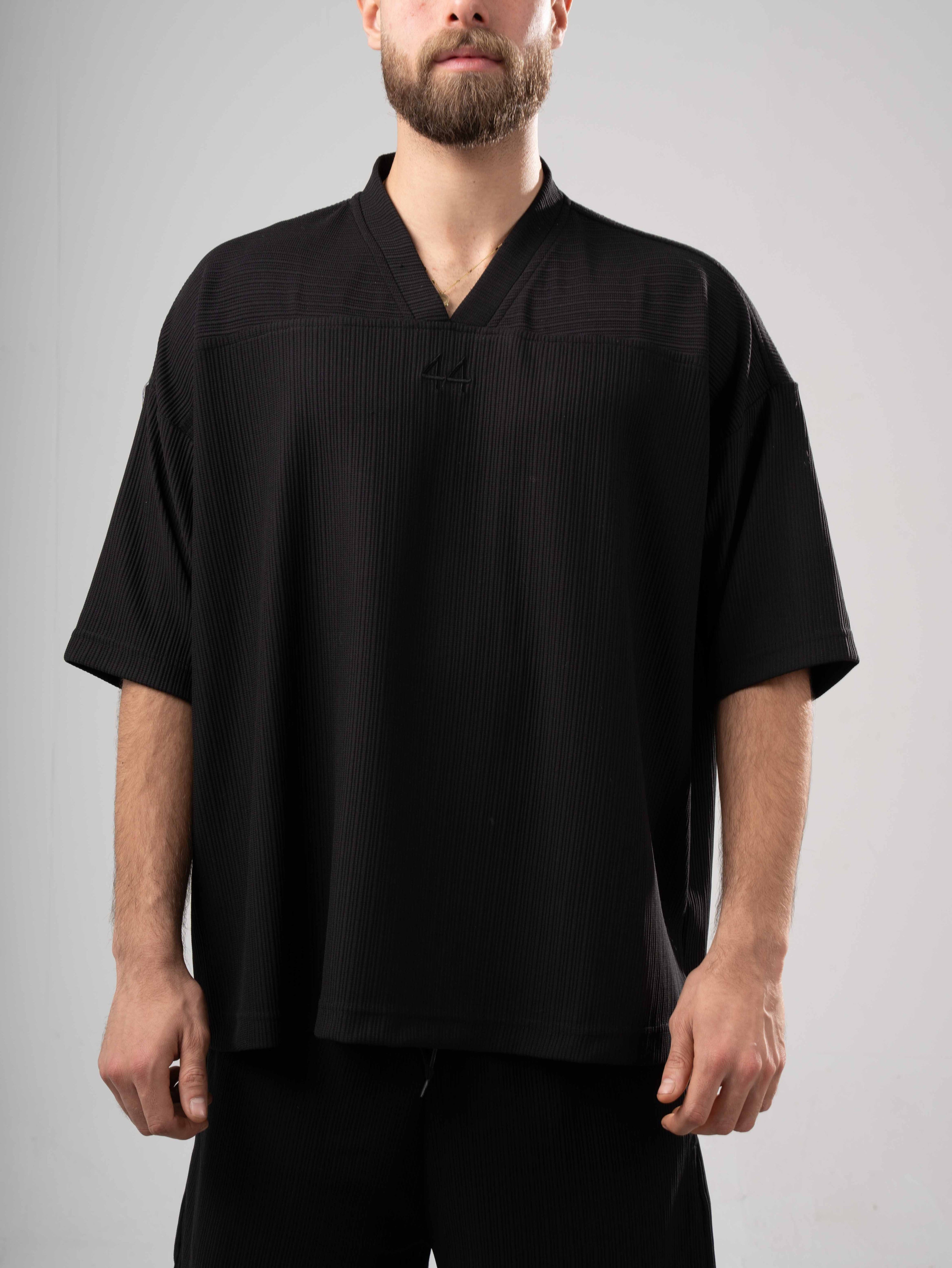 44 Chromo - V-neck T