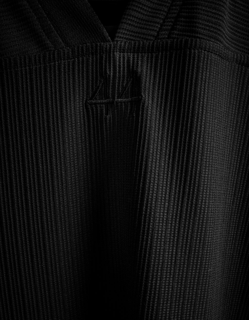 44 Chromo - V-neck T