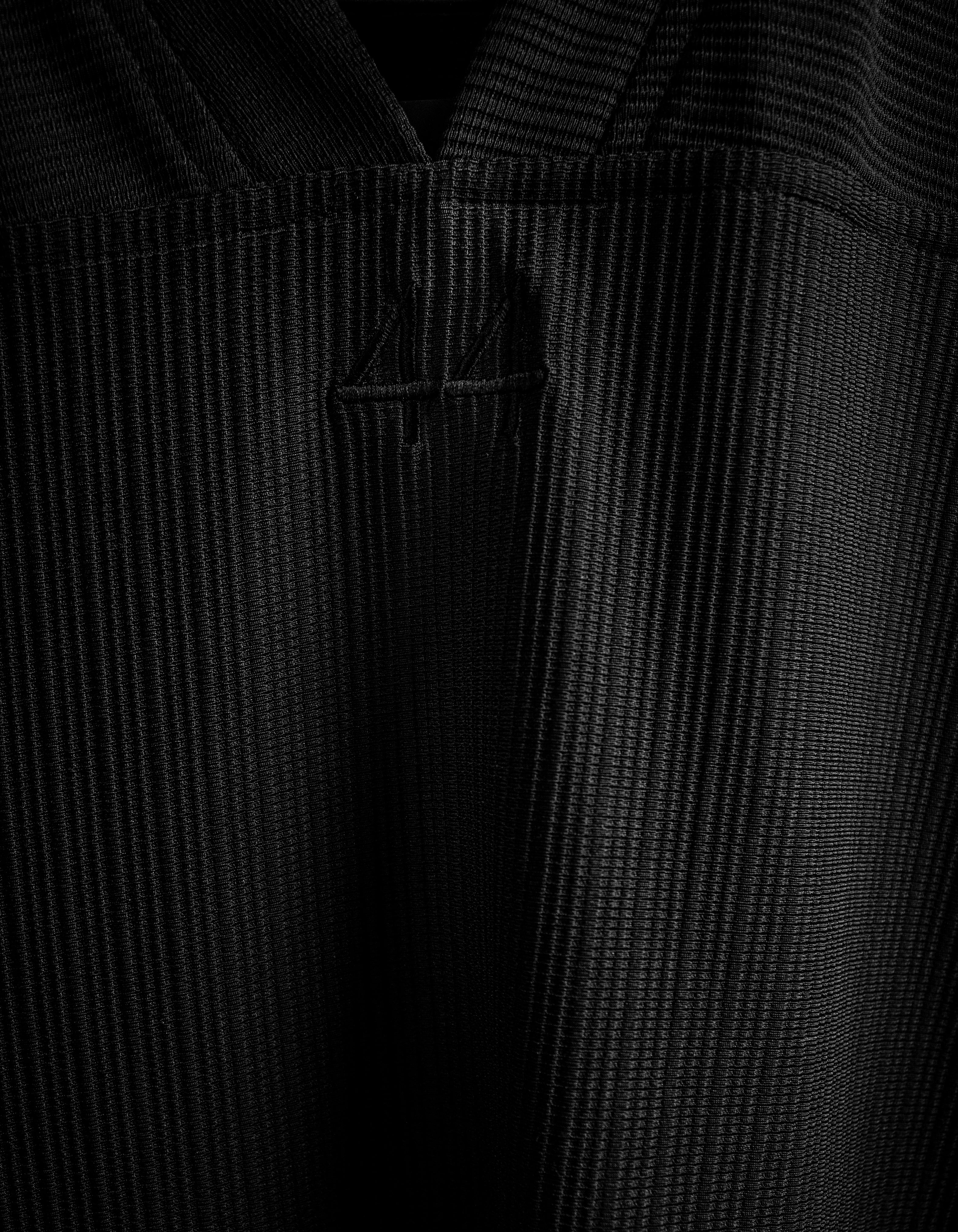 44 Chromo - V-neck T